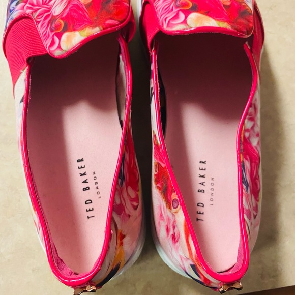 Ted Baker Thfia Pink Floral Pointy Toe Sneakers - Picture 5 of 7